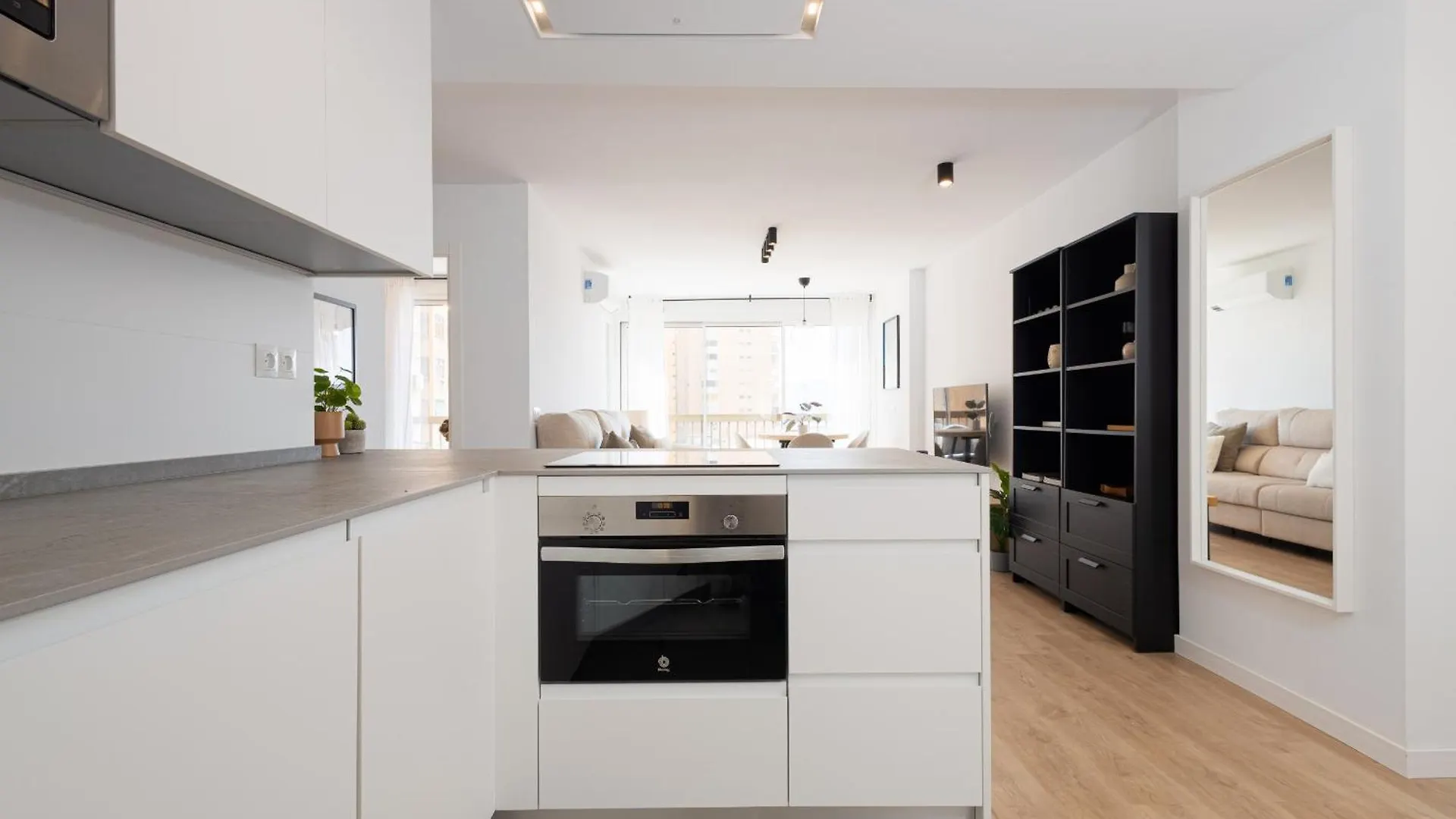 C36 Elegant 2 Bdr Apt Amazing Views 马拉加